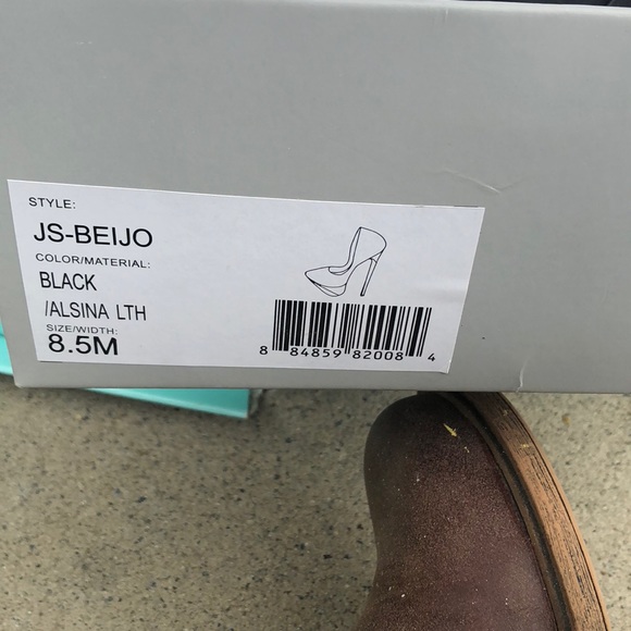 Multi color heels - Picture 3 of 3